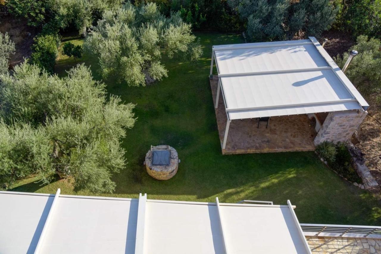 Nikole'S Villas Luxury 180M2 Tirós Eksteriør billede