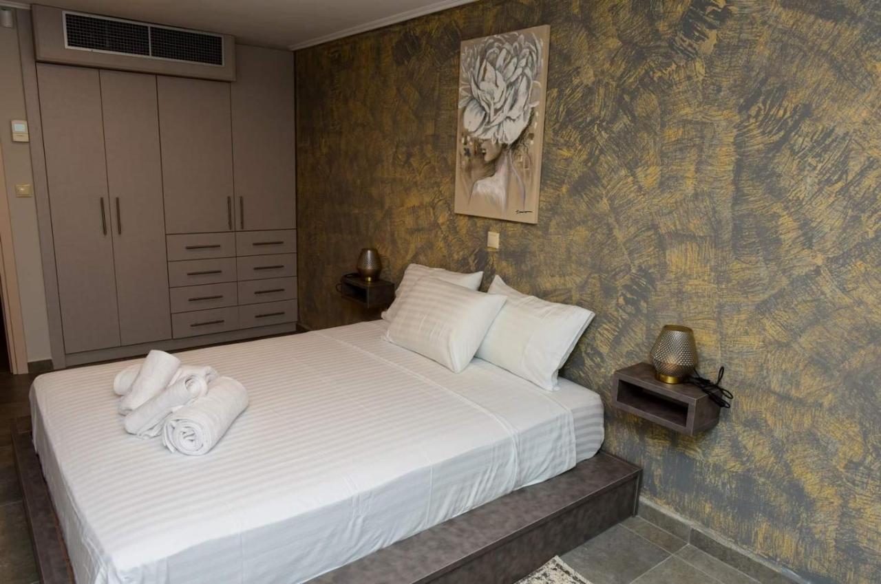 Nikole'S Villas Luxury 180M2 Tirós Eksteriør billede