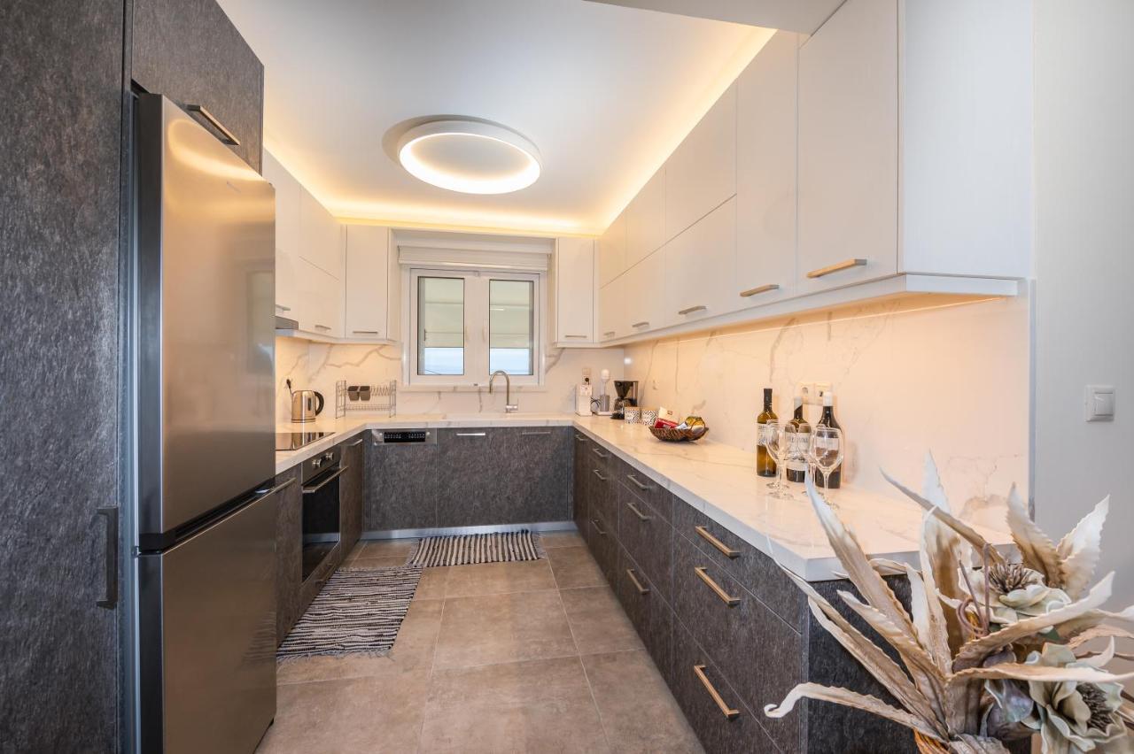 Nikole'S Villas Luxury 180M2 Tirós Eksteriør billede